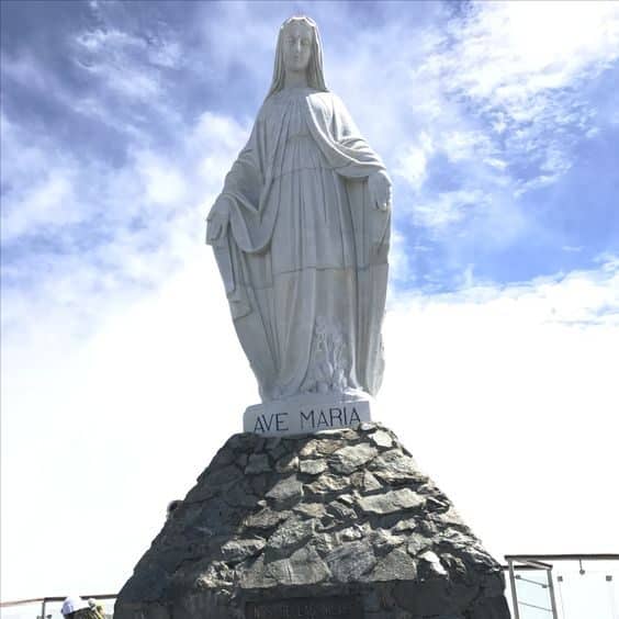 Virgen María en Sierra Nevada