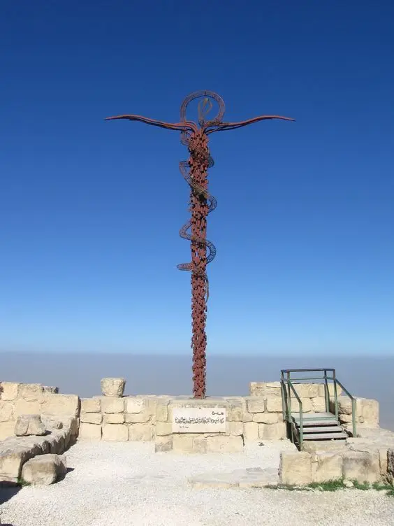 Templos Religiosos de Jordania: El Monte Nebo