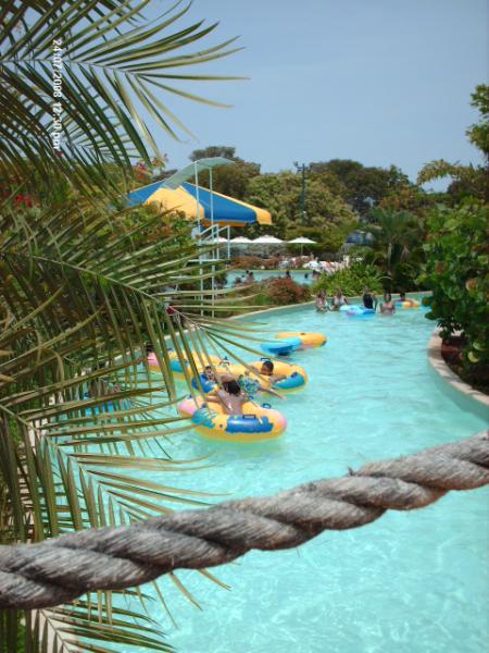 Parque Acuático Aguamanía en Maracaibo Venezuela