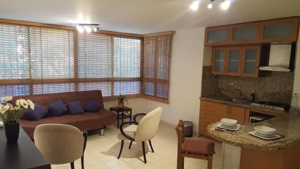 Apartosuites Sabana Grande