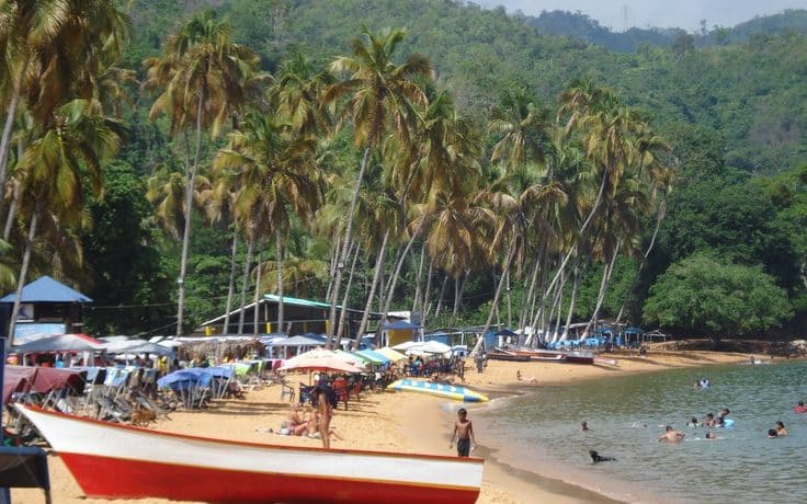 Playa Colorada en el Parque Nacional Mochima de Venezuela