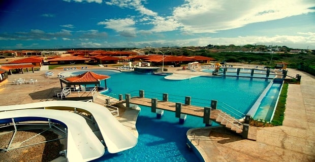 Piscinas para disfrutar en las instalaciones