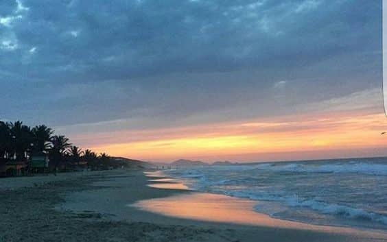 Atardecer en playa parguito